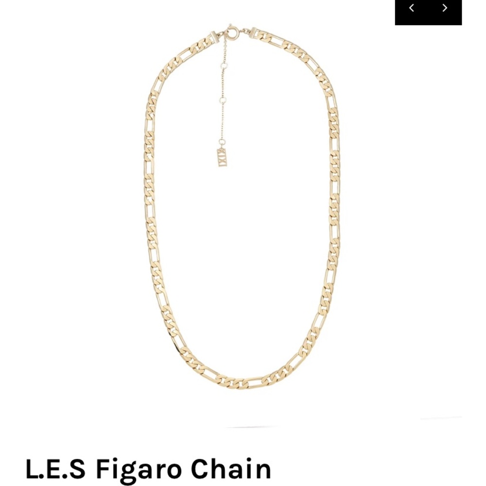 Gold chain necklace